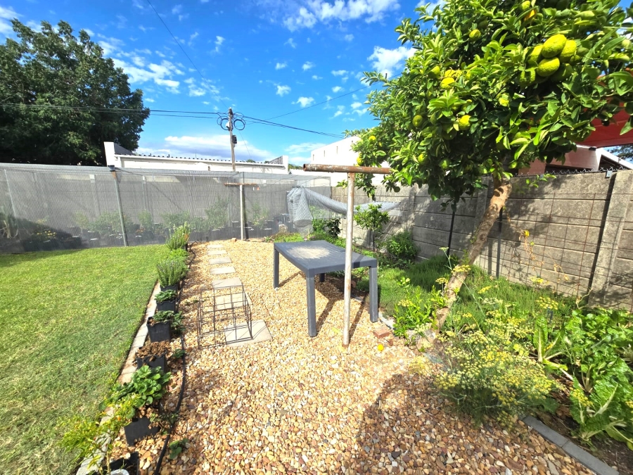 2 Bedroom Property for Sale in Paarl North Western Cape